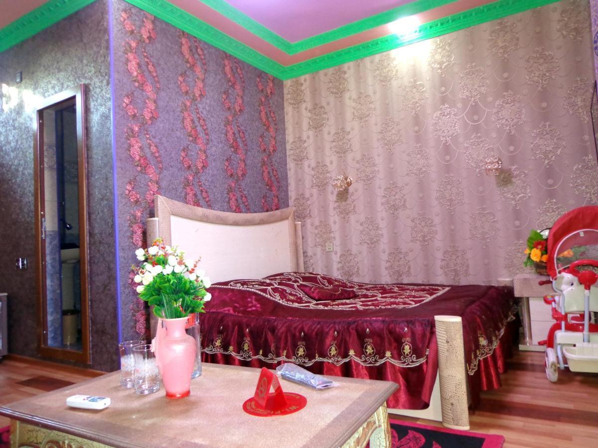 Tubram S Ailəvi Qonaq Evi Bed & Breakfast Şǝki Bagian luar foto