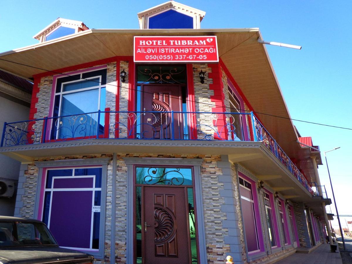 Tubram S Ailəvi Qonaq Evi Bed & Breakfast Şǝki Bagian luar foto