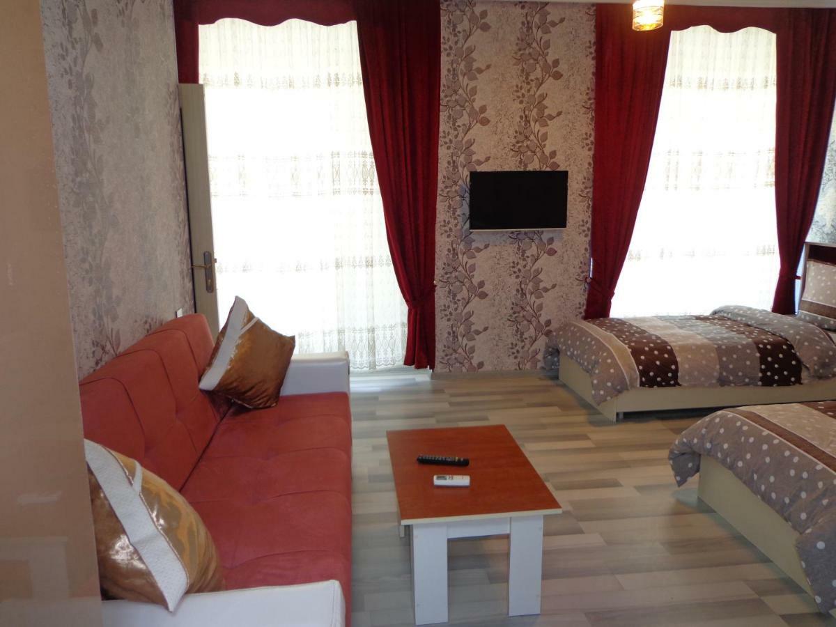 Tubram S Ailəvi Qonaq Evi Bed & Breakfast Şǝki Bagian luar foto